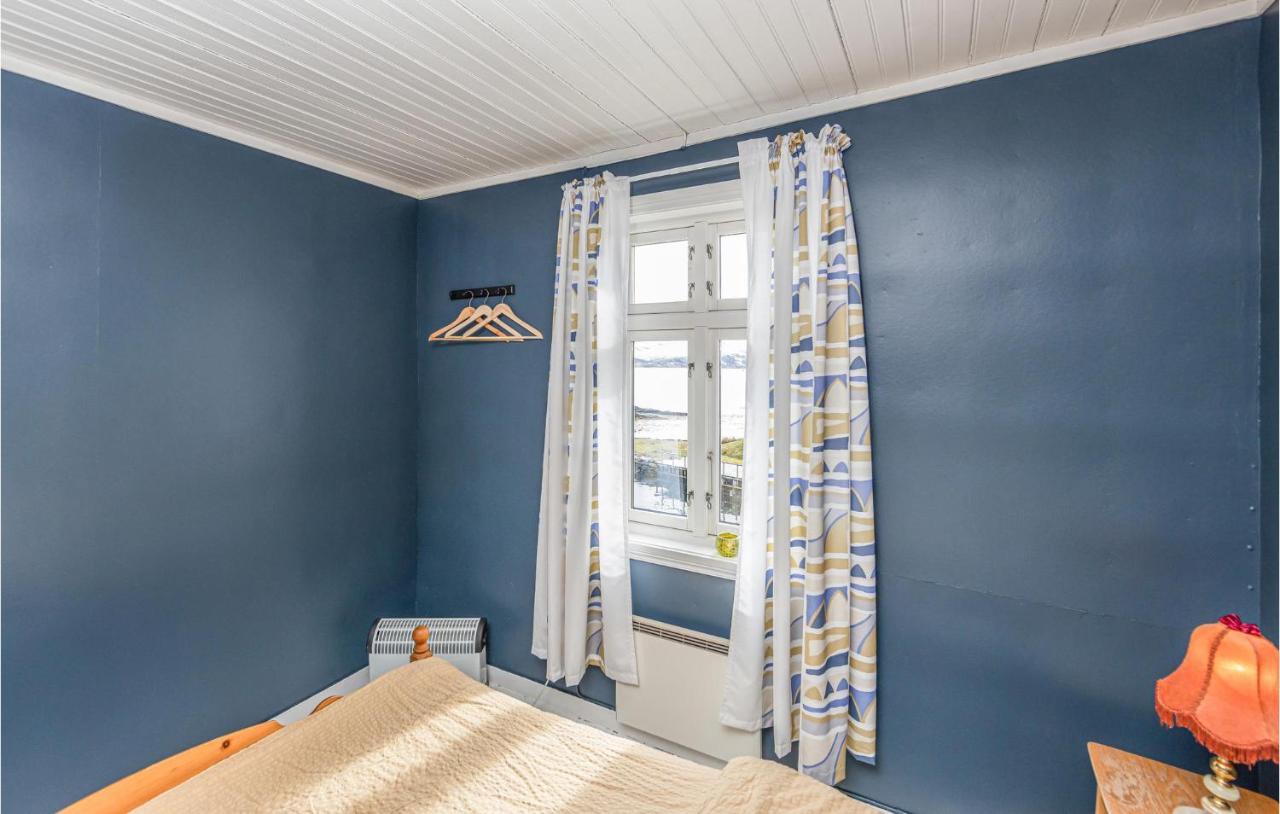 Sandvik  3 Bedroom Nice Home In Kvamsoy מראה חיצוני תמונה